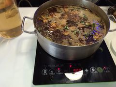 -泉味道贵州厨房(三里河店)