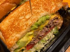 -The Habit Burger Grill 哈比特汉堡(复兴soho店)