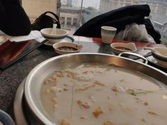 -老来福·非遗酸汤兔(凯旋路店)