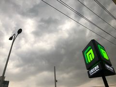 -新百广场(地铁站)