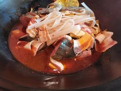 -王老六铁锅炖鱼(华阳路店)