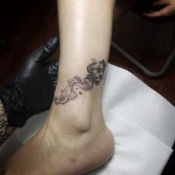 -SNOW TATTOO STUDIO