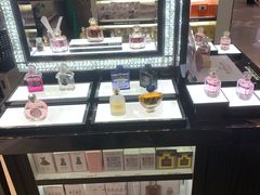 -日上免税店(三径路t3店)