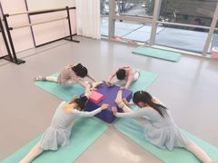 -伊叶舞蹈YEAH DANCE(LCM置汇旭辉校区)