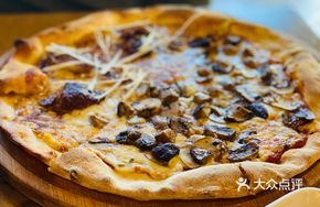 ACME Special Peking Duck Pizza