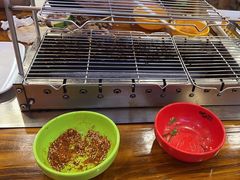 -哈尔滨小酒馆·鲜肉现穿自助烧烤(康新花园店)
