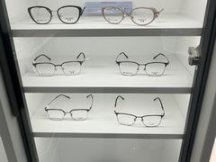 -光明眼镜·蔡司授权(徐泾店)