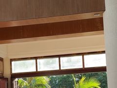-亚龙湾喜来登·美景台大堂吧