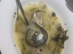 -严记小天府酸菜鱼(西四路店)