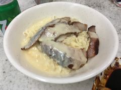猪颈肉芝士捞公仔面-新记餐厅(香槟大厦店)