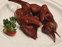-景月阁空中食府(希尔顿酒店)