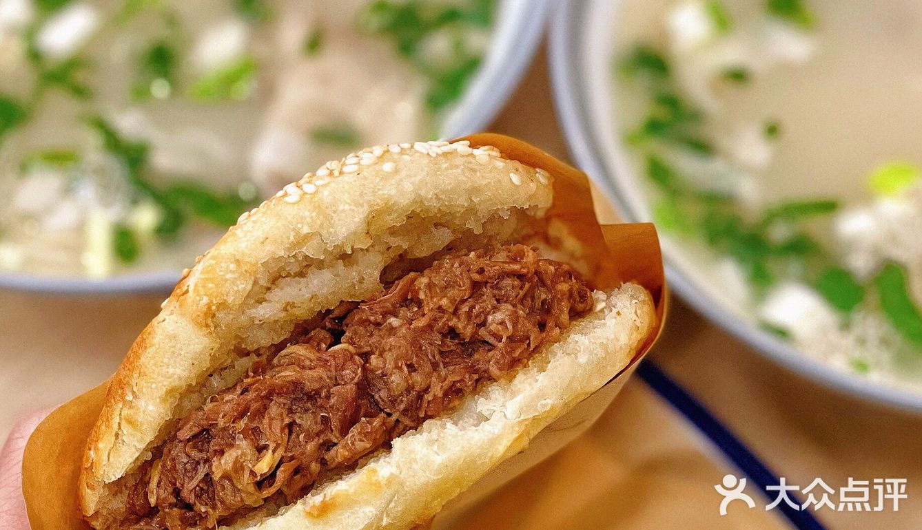 在冬季❗️这口牛肉烧饼配羊汤❗️