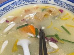 -香麒园·过桥米线·南湖雅宴