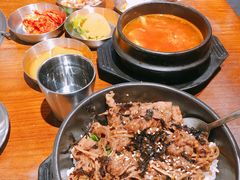 肥牛拌饭-·缸桶屋·韩式牛肋条自助烤肉(西湖D11店)