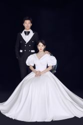 -二十一世纪婚纱摄影(省府前街店)