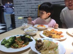 -梦航彩虹之约自助餐厅(华府天地店)