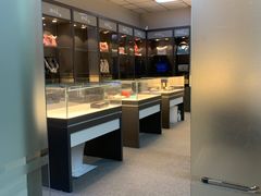 -用真奢侈品名表名包回收中心(朝阳万达店)
