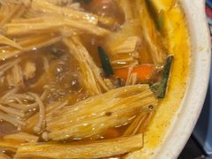 -霄汉牛三鲜湖北砂锅菜(万松园2店)