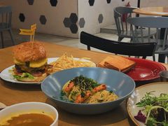 -HELLO 27 意面·沙拉·帕尼尼