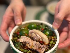 沙姜辣椒小青柠-润园四季椰子鸡火锅(卓越INTOWN店)