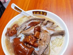 牛筋拼猪润-荔林食店(西华路店)