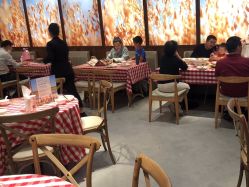 -奈尔宝家庭中心·亲子早教·派对餐厅(北京东坝万达店)