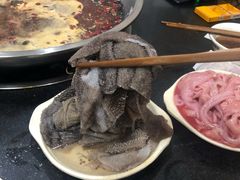 纯鲜毛肚-储奇门鳝鱼火锅(总店)