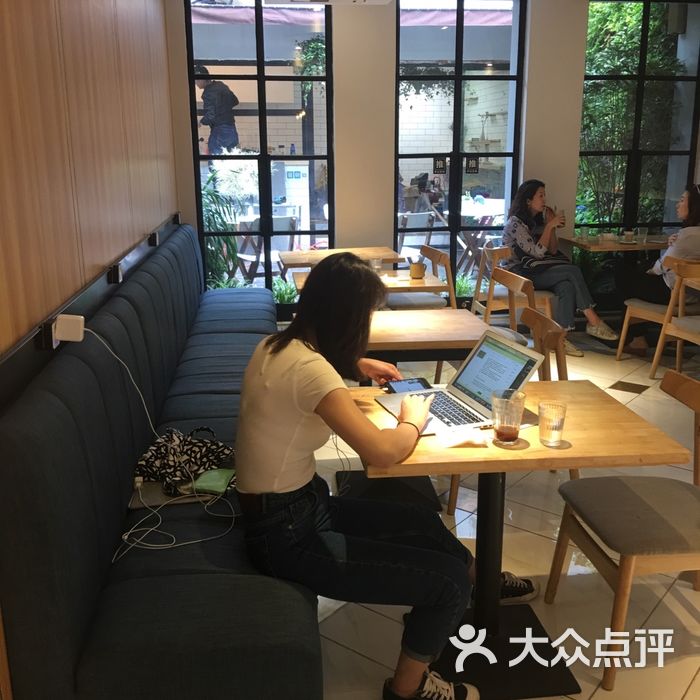 drops咖啡工作室