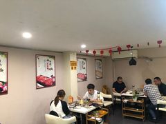 大堂-三头牛·潮汕牛肉生蚝火锅 (夏湾店)