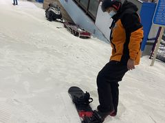 -哈尔滨热雪奇迹