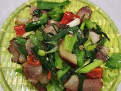 -余家庄肥肠鱼地方汤锅(银杏大道店)