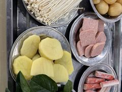 -月圆火锅(宁海东路二店)