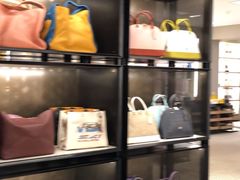 -COACH蔻驰(赛特奥特莱斯店)