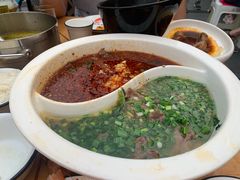 鸳鸯水煮牛肉-成都吃客(九眼桥店)