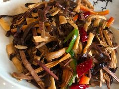 -小厨子私房菜·云南美食店