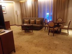 -汕尾巴黎半岛酒店