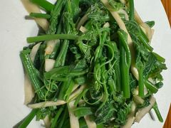 -菌自由丨野生菌火锅特色庭院餐厅(丽江古城店)