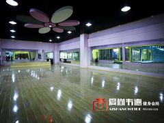 -爱尚韦德同科游泳馆