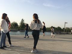 -郑东新区龙湖公共艺术中心
