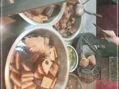 -松树干拌面店
