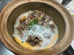 猪肉饼窝蛋煲仔饭-红星光发煲仔饭(文海店)