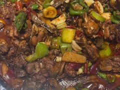 -俭寨大盘鸡·手抓肉·烧烤新疆菜(乌苏路店)