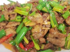 -秦扬居特色菜馆(上王村)