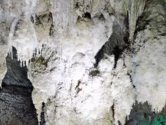 -巴马水晶宫