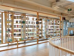 -猫的天空之城概念书店(北戴河蔚蓝海岸店)