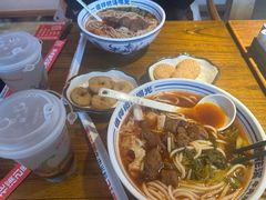 -鑫花溪牛肉米粉(文星广场店)