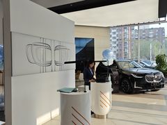 -北京宝诚宝马4S店