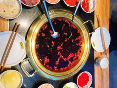 -周小明火锅(黑金冠社区店)