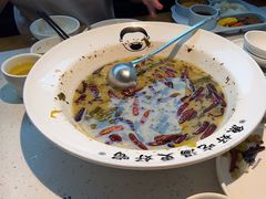 -江渔儿酸菜鱼(奥园广场金发购物中心店)