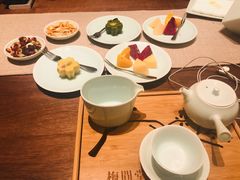 -梅间堂茶馆(绿地缤纷城店)